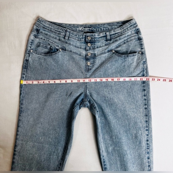 DG2 Straight Leg Washed Blue Jeans, Size XLT - Picture 5 of 10